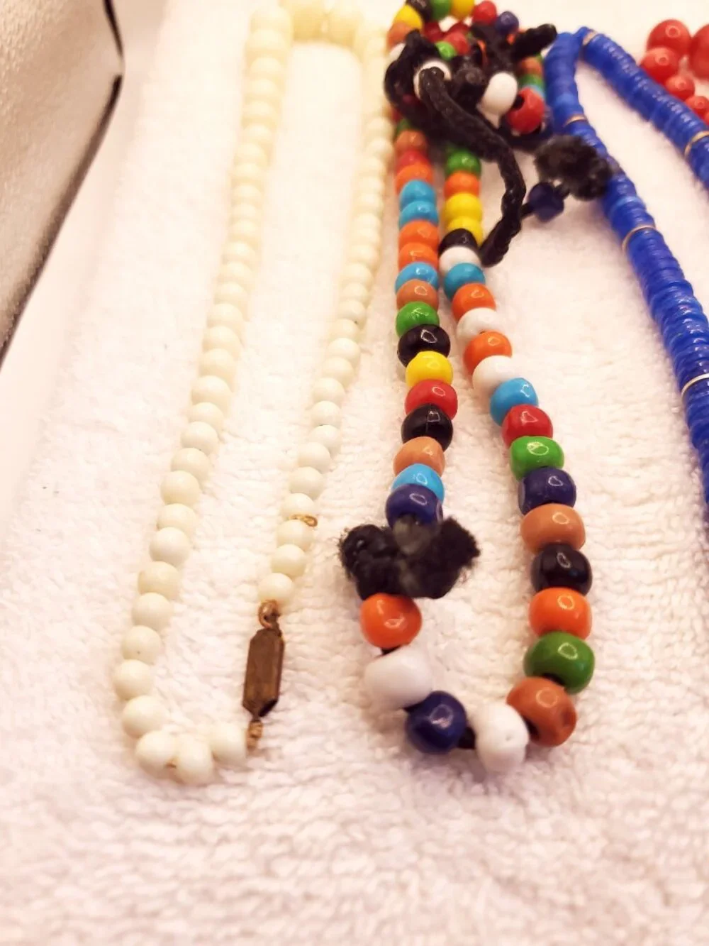6 Necklaces, items # B-1726-1731 .  wt. 191 grams.